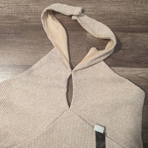 🔥NWT:🔥L Baddie Grunge New Preppy Beachy Banana Republic Cream Halter Top - Picture 2 of 7